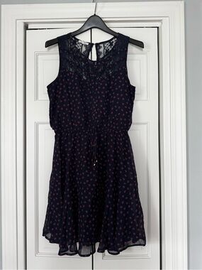 Sleeveless Summer Dress with Pink Print